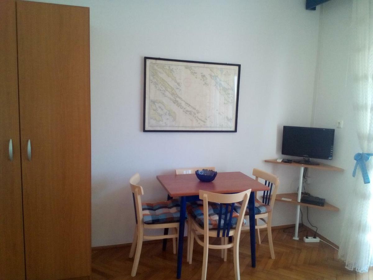 Apartman "Tatjana" Jezera Eksteriør bilde