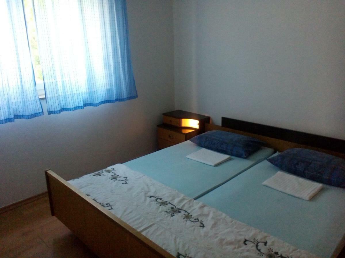 Apartman "Tatjana" Jezera Eksteriør bilde