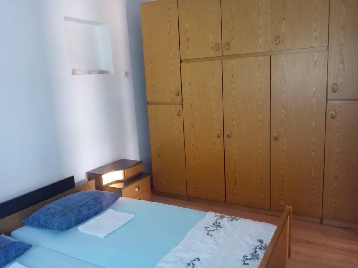 Apartman "Tatjana" Jezera Eksteriør bilde